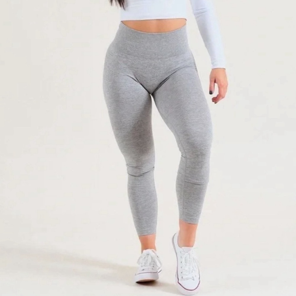 Seamless leggings